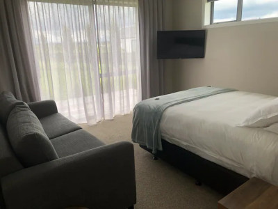 bedroom-lounge