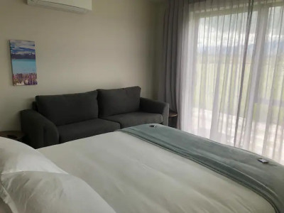 bedroom2
